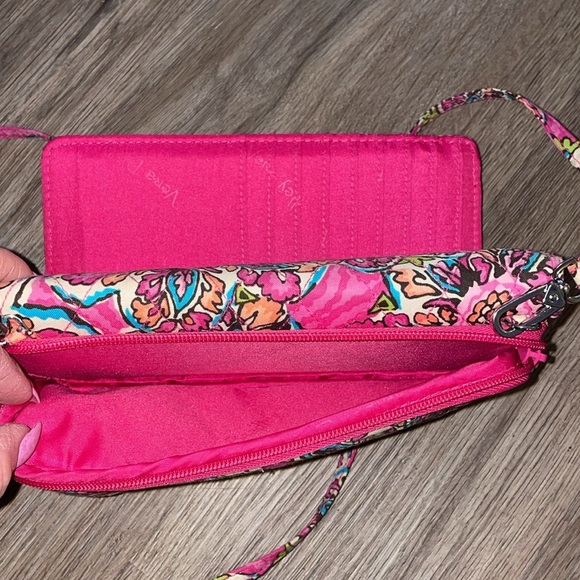 Vera Bradley Crossbody/Wristlet Wallet - Picture 5 of 5